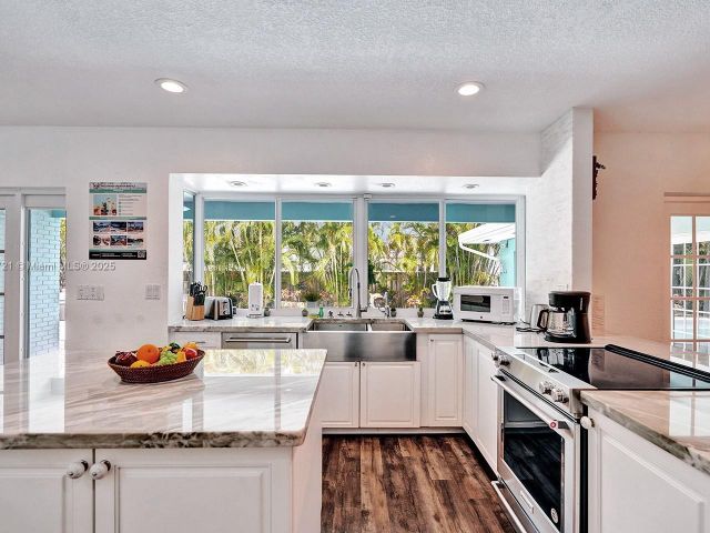 Продажа дома по адресу 1245 Wiley St - фото 6110943