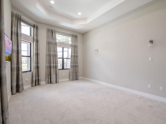 Продажа дома по адресу 9759 Vitrail Lane - фото 6138402