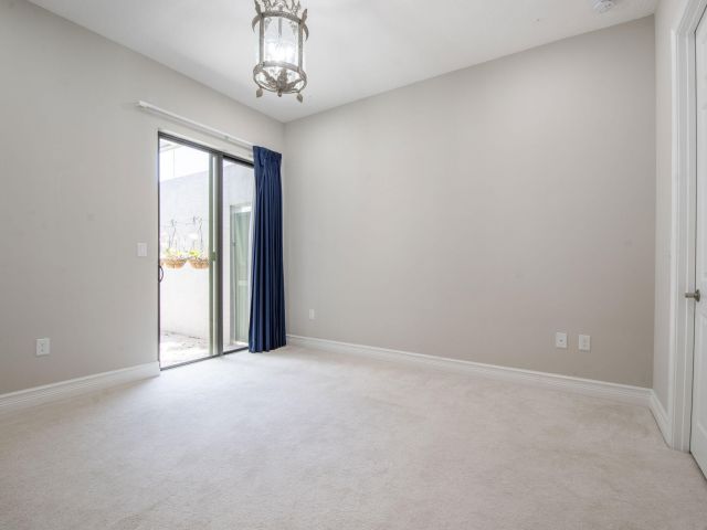 Продажа дома по адресу 9759 Vitrail Lane - фото 6138406