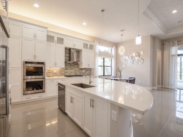 Продажа дома по адресу 9759 Vitrail Lane - фото 6138410