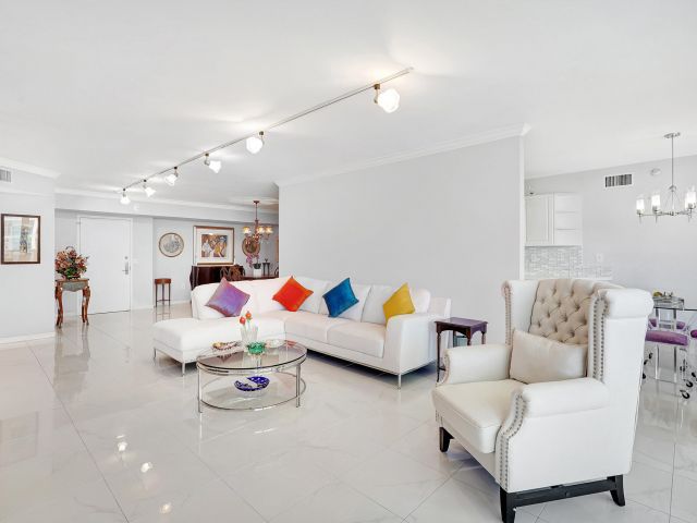 Продажа квартиры #1906 - фото 6118228