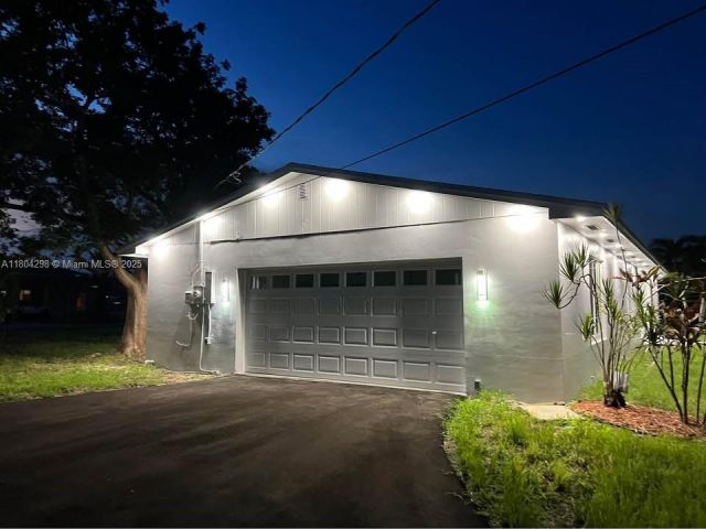 Продажа дома по адресу 27501 SW 162nd Ct - фото 6111882