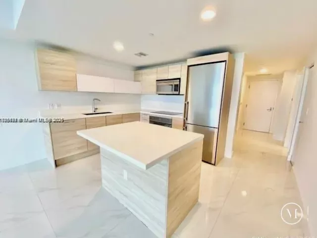 Продажа квартиры #702 - фото 6112336