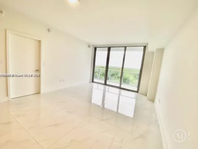 Продажа квартиры #702 - фото 6112333