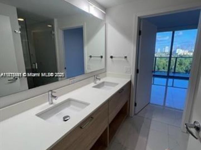 Продажа квартиры #820 - фото 6112355