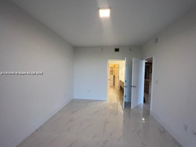 Продажа квартиры #820 - фото 6112356