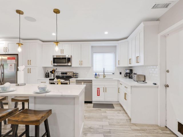 Продажа дома по адресу 513 Curlew Road - фото 6150056