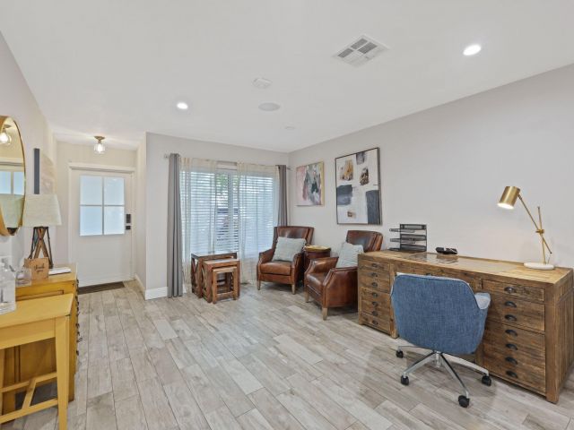 Продажа дома по адресу 513 Curlew Road - фото 6150062