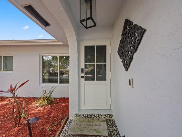 Продажа дома по адресу 513 Curlew Road - фото 6150065