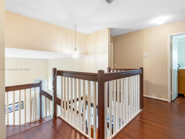 Продажа дома по адресу 15683 NW 12th Rd - фото 6111584