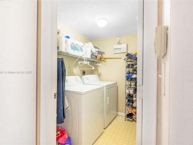 Продажа дома по адресу 15683 NW 12th Rd - фото 6111587