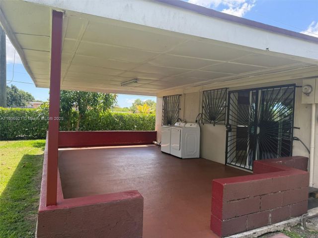 Дом в аренду по адресу 15201 SW 307th Rd 15201 - фото 6112015