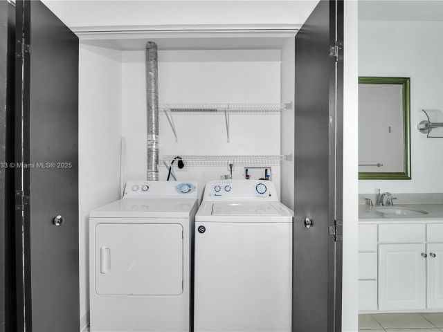 Продажа квартиры #2305 - фото 6147712