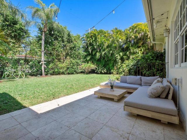 Продажа дома по адресу 1551 Delgado Ave - фото 6133556