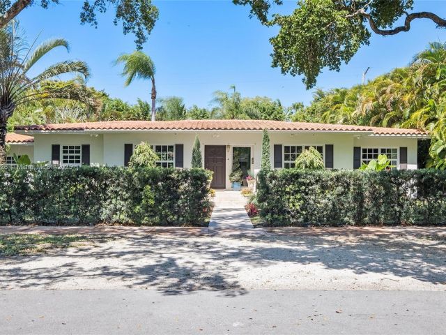 Продажа дома по адресу 1551 Delgado Ave - фото 6133562