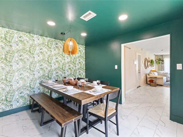 Продажа дома по адресу 14 NE 29th St - фото 6137480