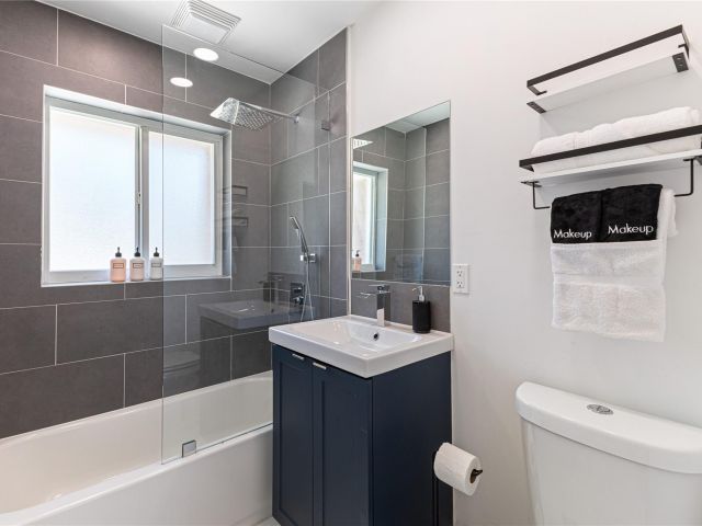 Продажа дома по адресу 14 NE 29th St - фото 6137482