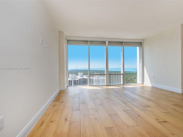 Квартира в аренду номер22A - фото 6120854