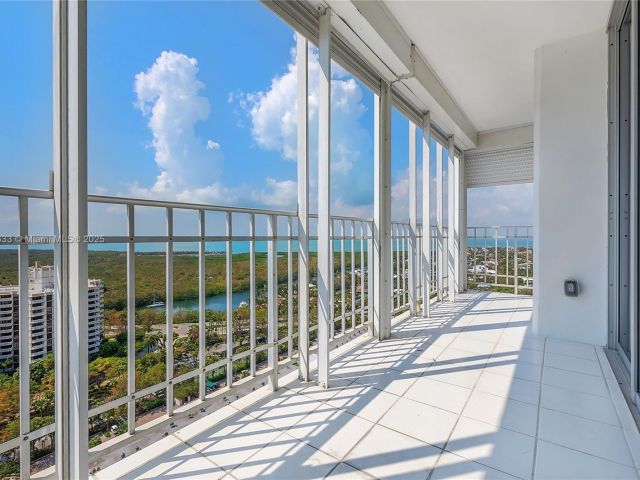 Квартира в аренду номер22A - фото 6120861