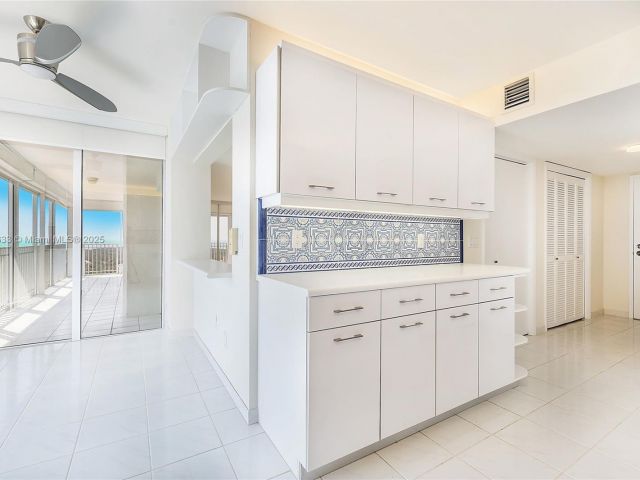 Квартира в аренду номер22A - фото 6120864