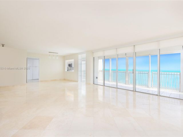 Квартира в аренду номер22A - фото 6120867