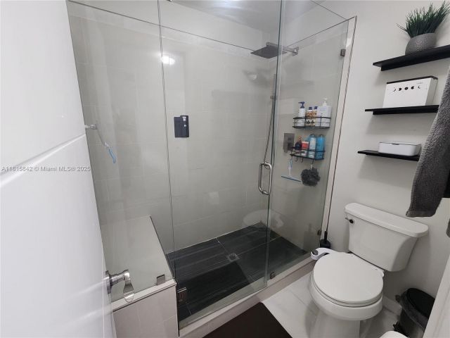 Продажа дома по адресу 10875 NW 8th St - фото 6118345