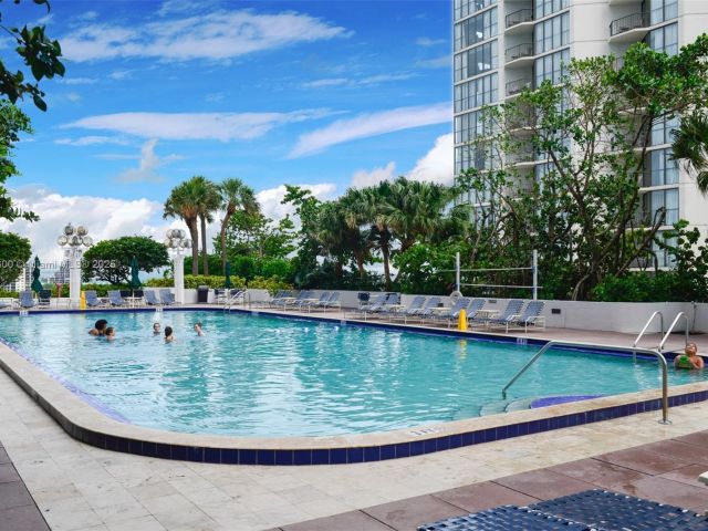 Квартира в аренду номерA-3646 - фото 6121168