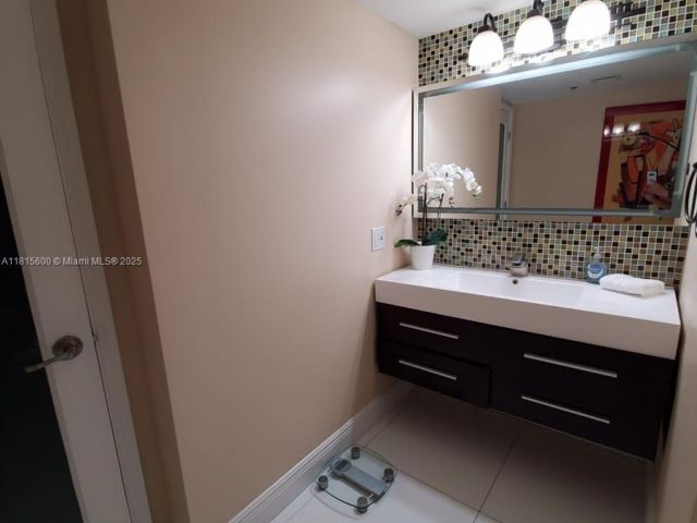 Квартира в аренду номерA-3646 - фото 6121173