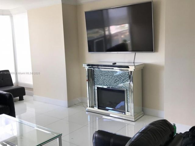 Квартира в аренду номерA-3646 - фото 6121178