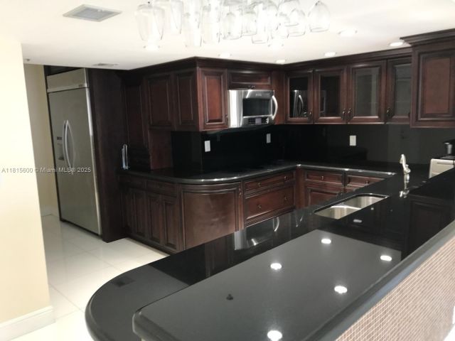 Квартира в аренду номерA-3646 - фото 6121182