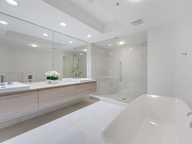 Продажа квартиры #605 - фото 6140261