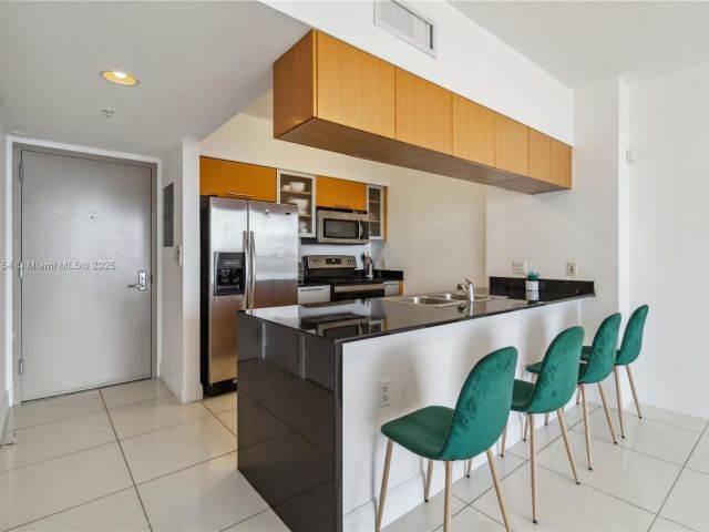 Продажа квартиры #4604 - фото 6124160