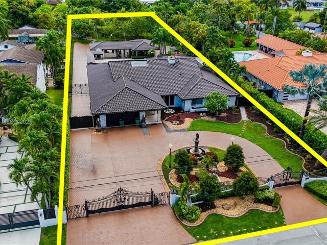 Продажа дома по адресу 2840 SW 128th Ave - фото 6152494