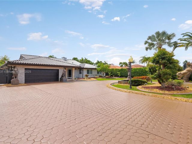 Продажа дома по адресу 2840 SW 128th Ave - фото 6152497