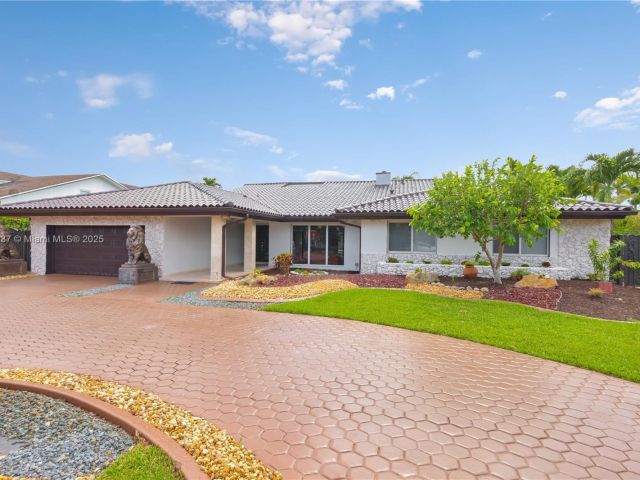 Продажа дома по адресу 2840 SW 128th Ave - фото 6152499