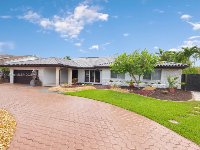 Продажа дома по адресу 2840 SW 128th Ave - фото 6152500