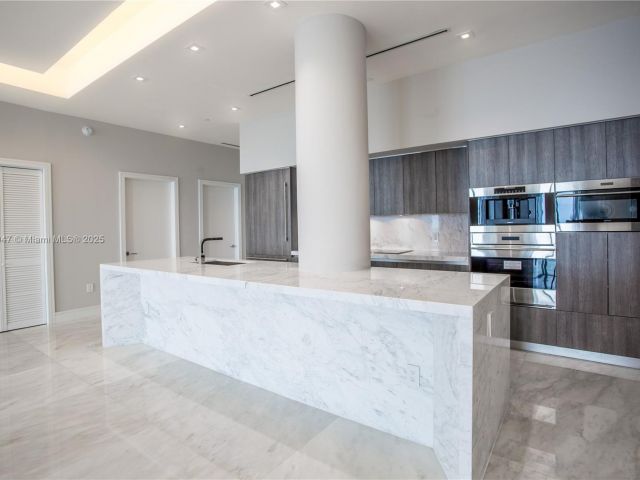 Квартира в аренду номер4203 - фото 6120974