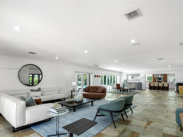 Продажа дома по адресу 435 Marquesa Dr - фото 6119292