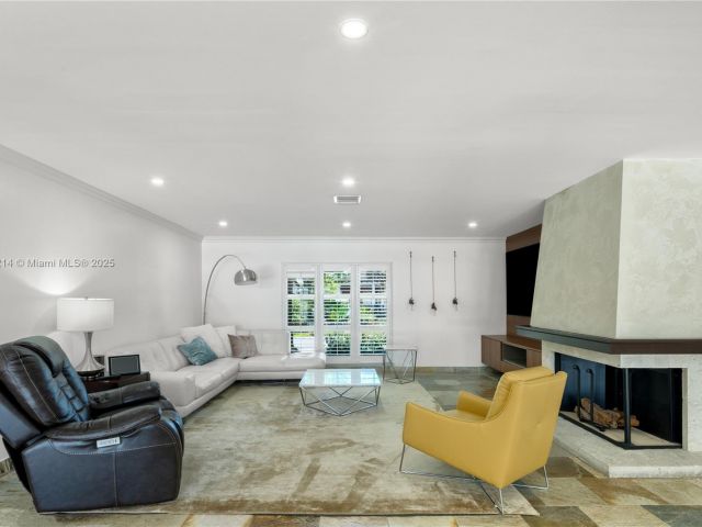 Продажа дома по адресу 435 Marquesa Dr - фото 6119293