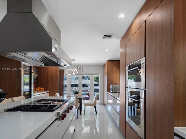 Продажа дома по адресу 435 Marquesa Dr - фото 6119297