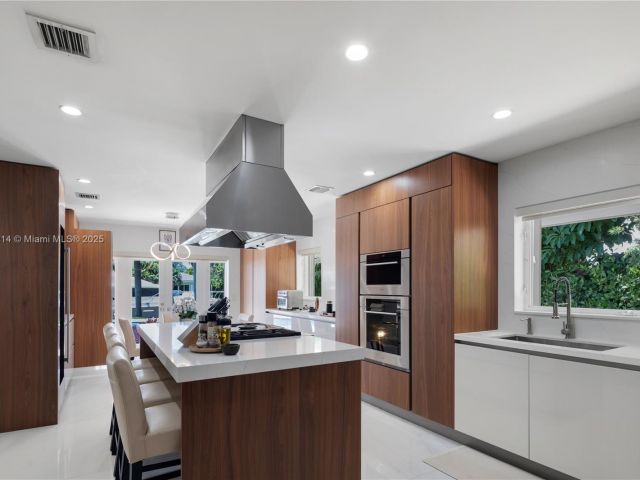 Продажа дома по адресу 435 Marquesa Dr - фото 6119298