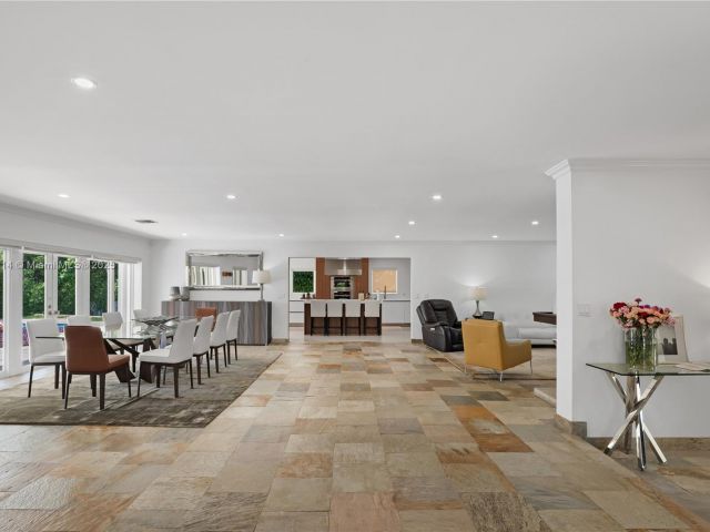 Продажа дома по адресу 435 Marquesa Dr - фото 6119301