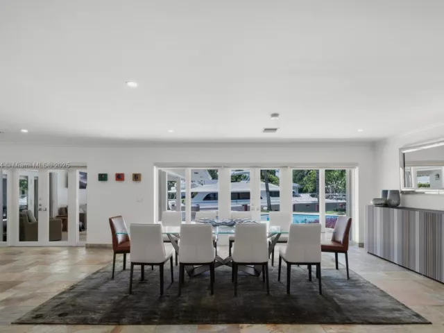 Продажа дома по адресу 435 Marquesa Dr - фото 6119300