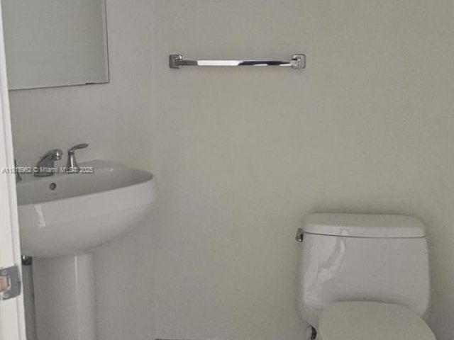 Квартира в аренду номер3417 - фото 6120131