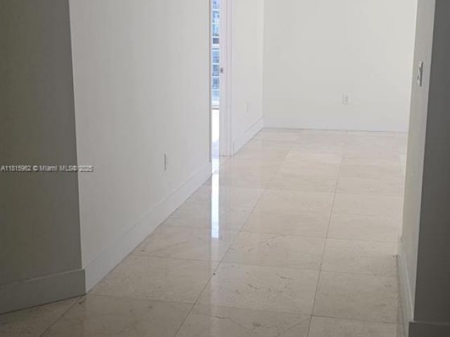 Квартира в аренду номер3417 - фото 6120133