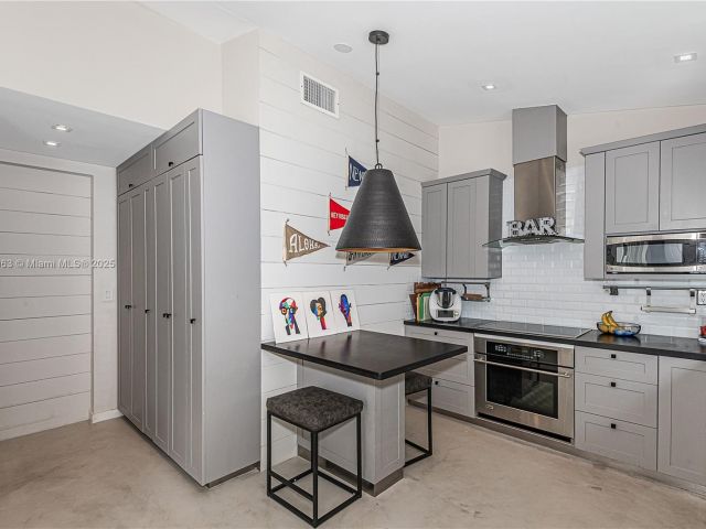 Дом в аренду по адресу 375 Harbor Ct . - фото 6120225