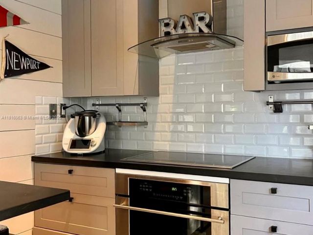 Дом в аренду по адресу 375 Harbor Ct . - фото 6120226