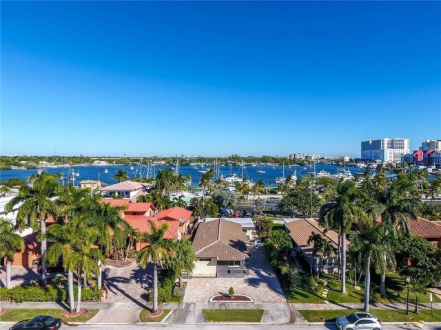 Дом в аренду по адресу 735 Tyler St - фото 6143570