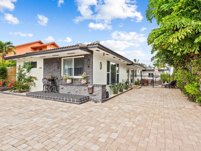 Дом в аренду по адресу 735 Tyler St - фото 6143571