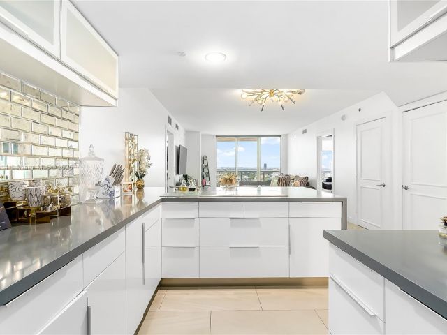 Продажа квартиры #2208 - фото 6121339